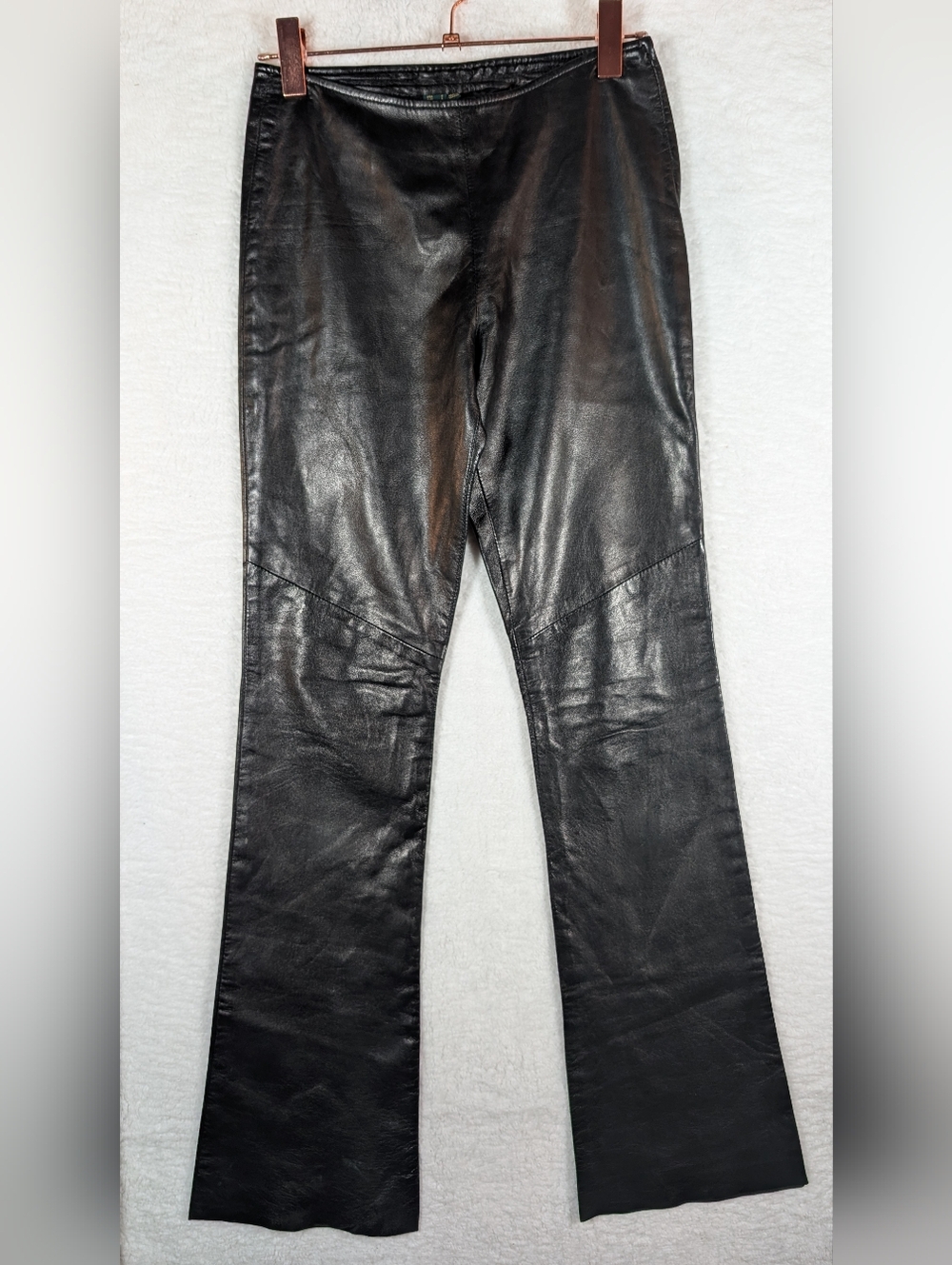 195-Danier Women's Black 💯 Leather Flared Pants